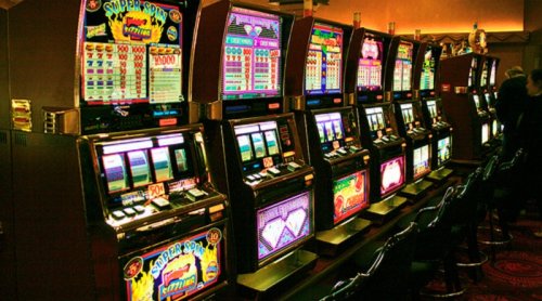 Правительство планирует разрешить игровые автоматы в 3-звездочных отелях — Минфин