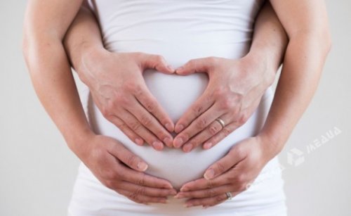 Полезные советы будущим мамам: выбор роддома, партнерские роды и моральный настрой