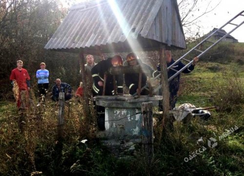 На севере Одесской области женщина упала в колодец