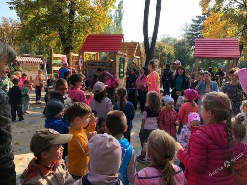 В центре Одессы открыли площадку для детей с ограниченными возможностями