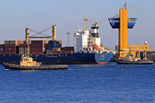 Одесский порт сэкономил 5 миллионов гривен, урезав в десять раз зарплаты руководителей