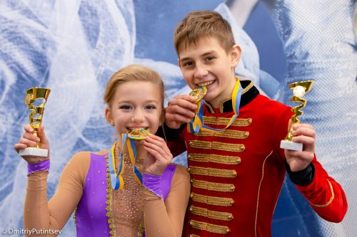 Юные одесситы стали чемпионами Украины по фигурному катанию