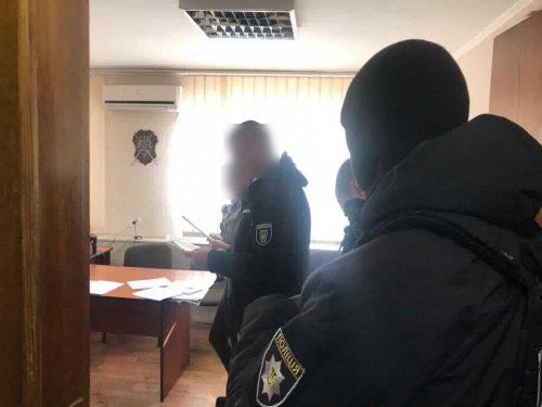 Троих одесских полицейских подозревают в избиении задержанного