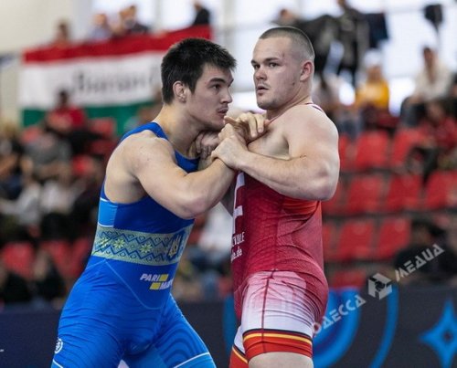 Борец из Одессы попал в топ-5 на молодежном чемпионате мира (фото)