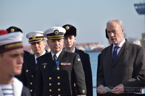 Франция наградила командующего ВМСУ Воронченко орденом «За заслуги»