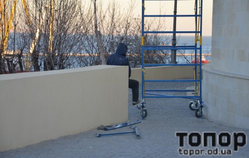 Воронцовскую колоннаду снова ремонтируют (ФОТО)