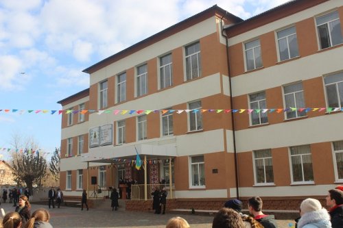 В Арцизе-2 завершена реставрация фасада одного из корпусов школы-лицея