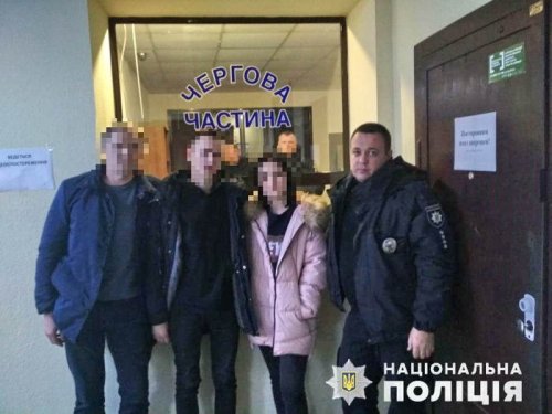 Под Одессой нашли парочку подростков, которые сбежали с родительскими сбережениями