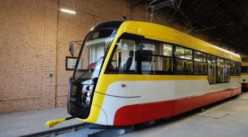 В Одессе самым длинным трамваем Украины управлял мэр