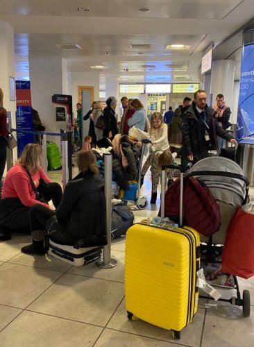Одесситы трое суток не могут улететь домой из Италии — авиакомпания Ernest отменяет рейсы