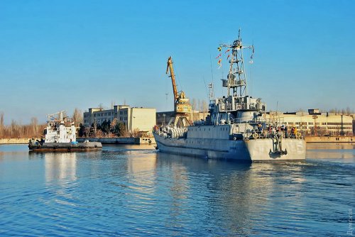 Десантный корабль «Юрий Олефиренко» закончил ремонт и отправился к месту базирования