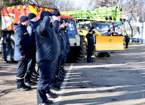 Одесские пожарные получили новых руководителей и технику — китайскую и украинскую