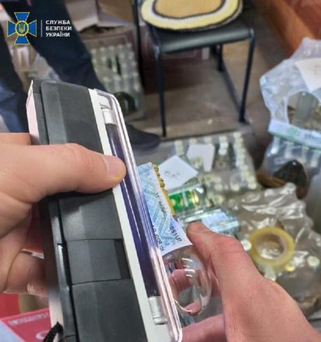 В Одесской области блокировали масштабный сбыт контрафактного алкоголя