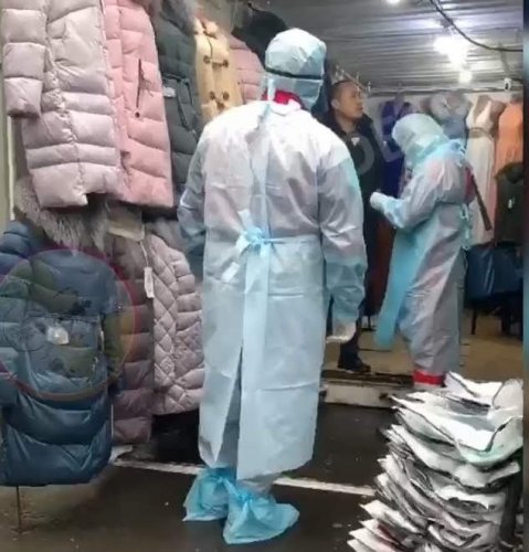 На рынке «7 километр» китайцев проверяют на вирусы (видео)