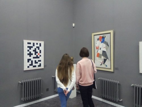 Художественный музей продлил выставку Виктора Маринюка