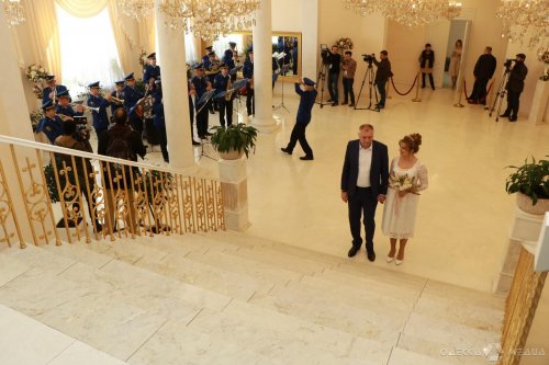 В одесском РАГСе женились под исполнение духового оркестра Нацгвардии Украины