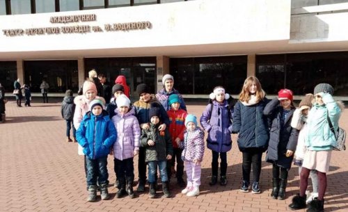 Дети участников АТО из Болграда побывали в одесском театре