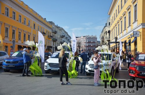 Мартовское женское ралли стартовало в Одессе (ФОТО)