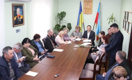 В Болграде власти проводят многолюдные совещания