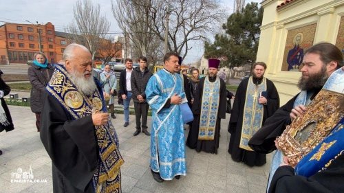 Одесская Епархия провела крестный ход против «смертоносной заразы»