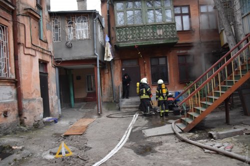 В центре Одессы горел жилой дом