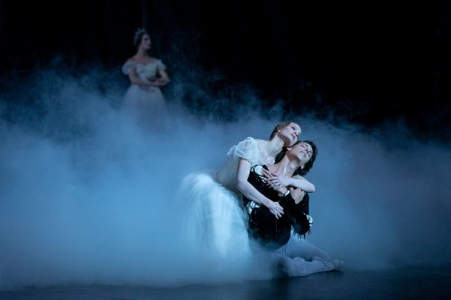 Парижские опера и филармония показывают постановки онлайн