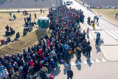 Хуже не придумать: тысячи заробитчан во время эпидемии толпами возвращались пешком через границу