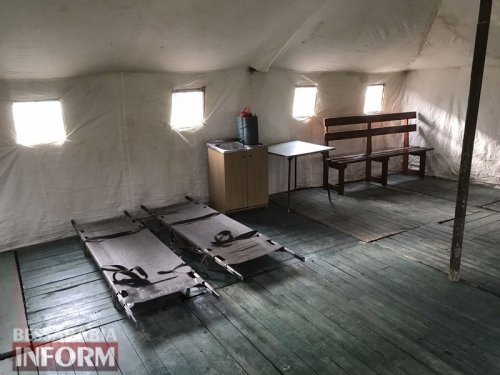 В Измаиле на территории опорных больниц установили палатки для сортировки больных с подозрением на коронавирус