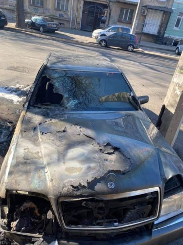 Одесскому активисту-патриоту сожгли машину (фото)