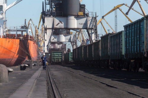 Порт «Южный» установил три рекорда в марте — портовики получат премии