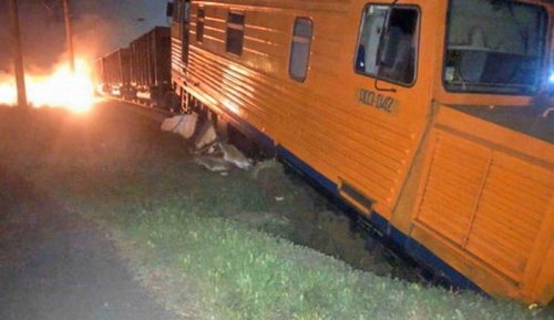 В Одессе ночью поезд сошел с рельсов и загорелся