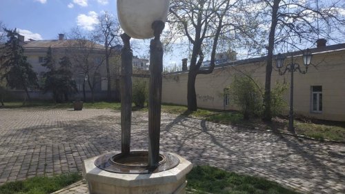 В центре Одессы начали работать фонтаны (фото)
