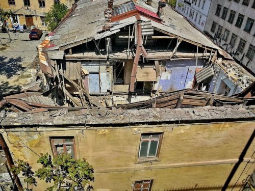В центре Одессы обрушились перекрытия жилого дома