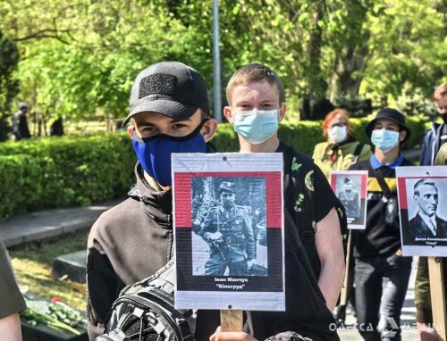 В Одессе устроили «Бессмертный полк» с героями УПА