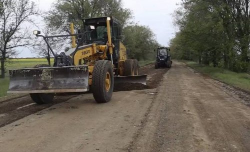 Где в Белгород-Днестровском районе ремонтируют дороги своими силами