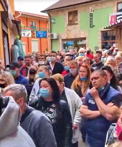 На Староконном рынке масштабный протест предпринимателей (видео)