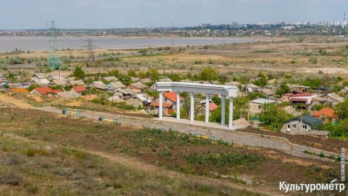 На Жеваховой горе в Одессе появилась огромная надпись (фото)