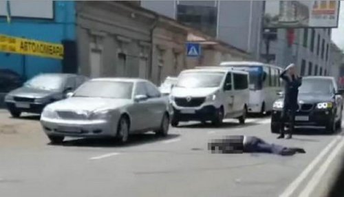 На Водопроводной на пешеходном переходе BMW сбил мужчину