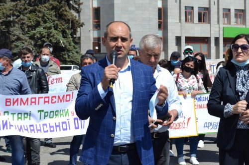 Не учли мнение людей: жители южных районов протестовали под стенами Одесской ОГА (фото)