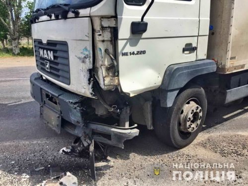 Под Одессой произошла смертельная авария легковушки и грузовика
