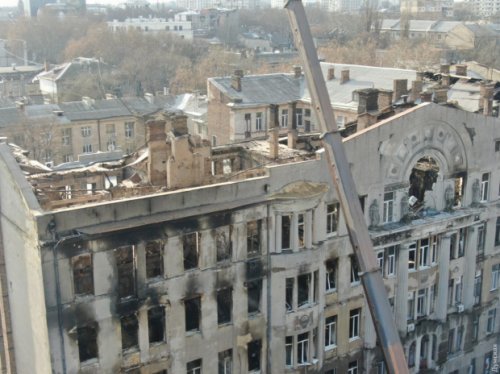 Пожар в доме Асвадурова: денег на укрепление руин памятника архитектуры нет, но прямо сейчас они не обвалятся