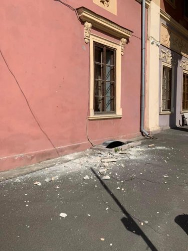Из-за ливня в здании Одесского художественного музея рухнул карниз