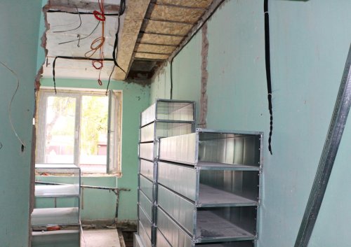В Одессе ремонтируют детскую поликлинику (фото)