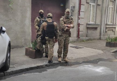 Полиция задержала обоих поджигателей машины экс-главы юрдепартамента мэрии Одессы: они из Кривого Рога