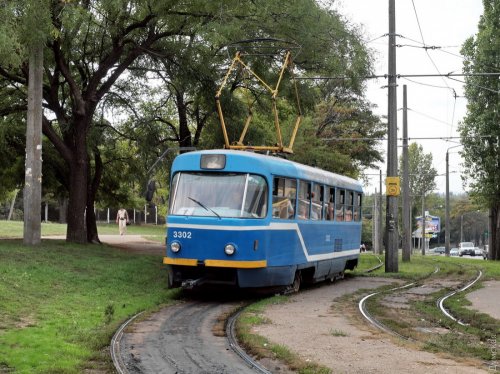 На Николаевской дороге трамвай сбил мужчину
