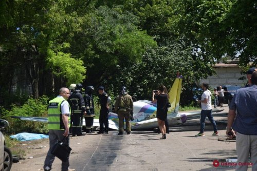 Одесская область: на Овидиопольской дороге упал легкомоторный самолет (фото)