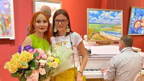 Одесская художница показала единение женщины и природы