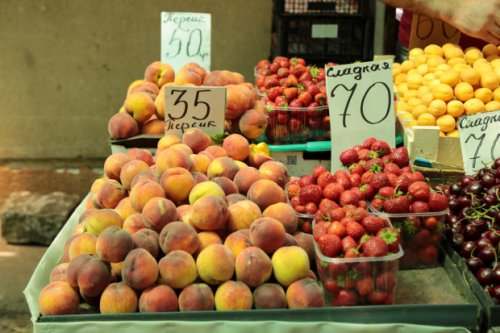Фруктово-овощной сезон на одесских рынках: Привоз дешевле, Новый чище, а Южный — для богачей