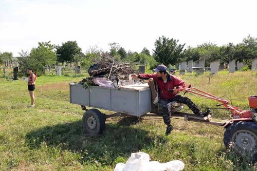 В Болградском районе продолжается экоэстафета