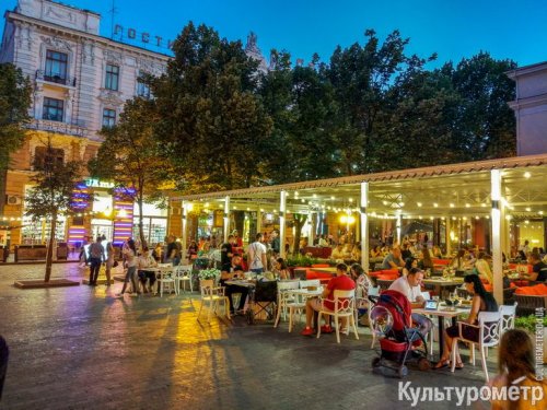 Одесские рестораны и ночные клубы просят отменить запрет работать после 23:00
